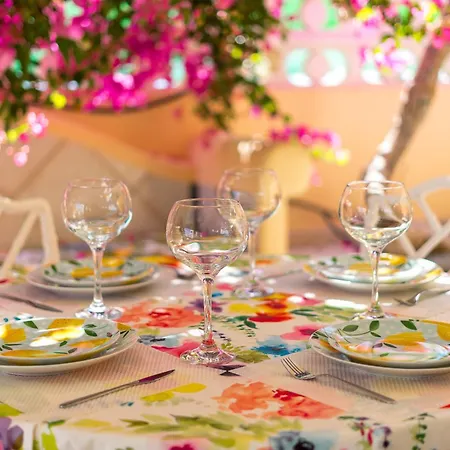 Bouganvilla Am Mit Pool
