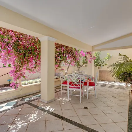 فيلة Bouganvilla Am Mit Pool *